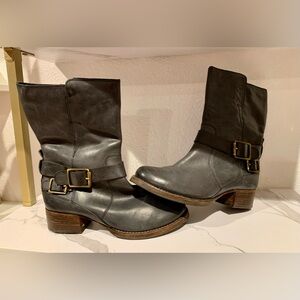 Clarks buckle leather boot